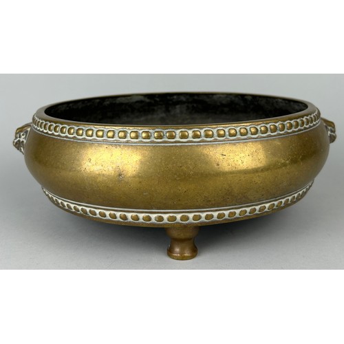 3 - AN 18TH OR 19TH CENTURY CHINESE BRONZE CENSER WITH LION HEAD HANDLES ON TRIPOD FEET, 

29cm W x 9cm ... 