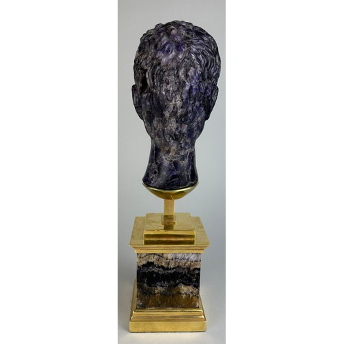 230 - AN EXCEPTIONAL BLUE JOHN OR FLUORITE BUST OF A ROMAN EMPEROR MOUNTED ON A BLUE JOHN AND GILT METAL S... 