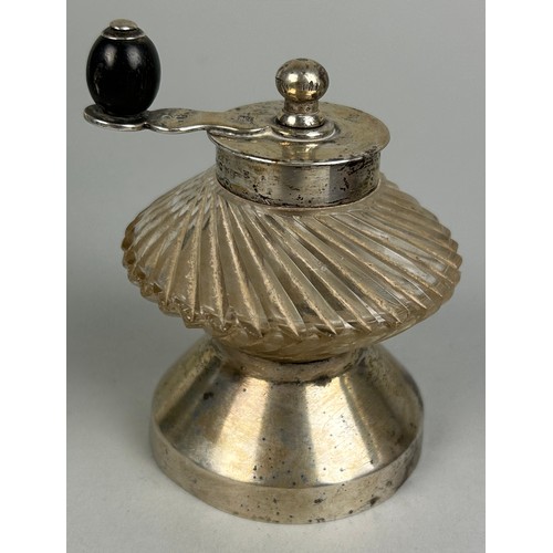 139 - JOHN THOMAS HEATH AND JOHN HARTSHORNE MIDDLETON: A SILVER PEPPER GRINDER,

8cm H