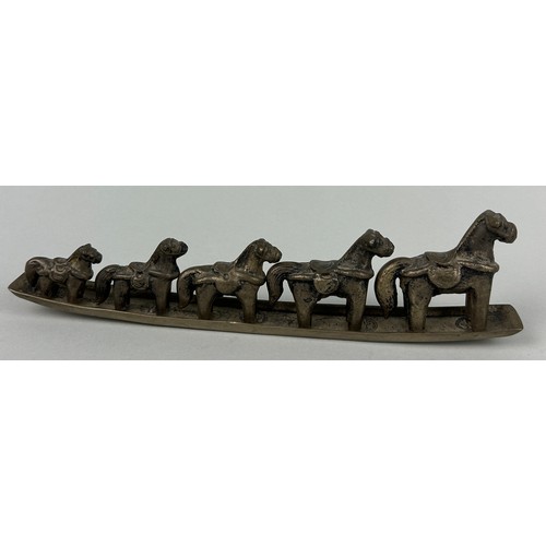 23 - A CHINESE METAL STAND WITH FIVE HORSES OF GRADUATING SIZE, 

Stand 24cm 

Largest horse 6cm x 5.5cm