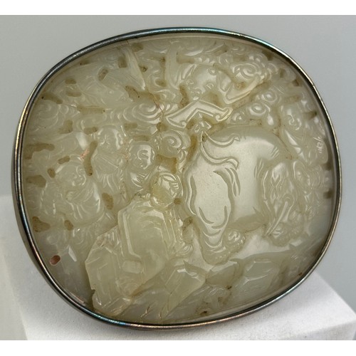 32 - AN 18TH CENTURY CHINESE CARVED JADE PLAQUE DEPICTING FIGURES WASHING AN ELEPHANT WITH UPSIDE DOWN BA... 