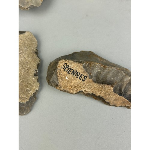 243 - A COLLECTION OF EIGHT NEOLITHIC FLINT TOOLS BELGIUM SPIENNES BELGIUM (8),

All with ink labels. 

La... 