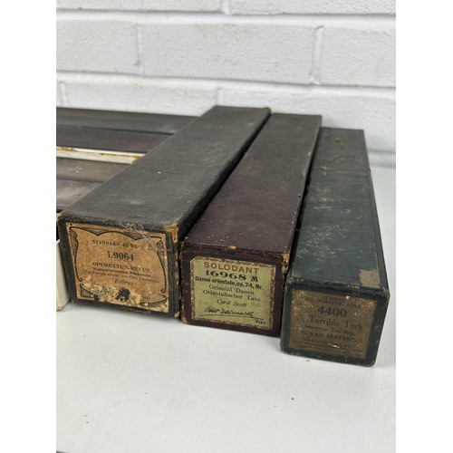 558A - MUSIC INTEREST: A COLLECTION OF ANTIQUE MELLOGRAPIC ROLLS IN ORIGINAL BOXES(Qty)