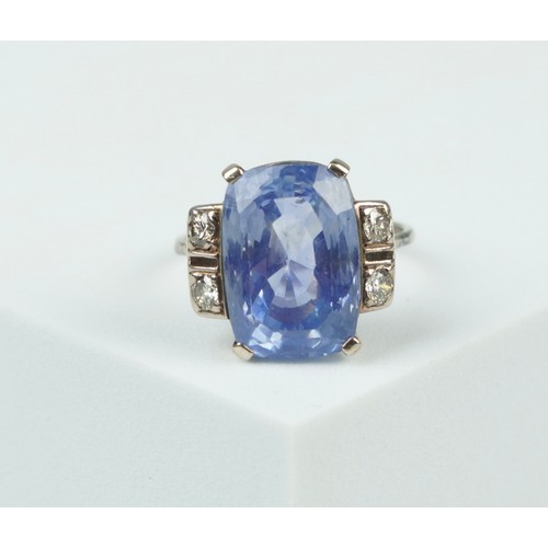 163 - A 15.76CT SAPPHIRE, DIAMOND AND 18CT WHITE GOLD RING, 

Weight 6.6gms 

With certificate from Gemmol... 