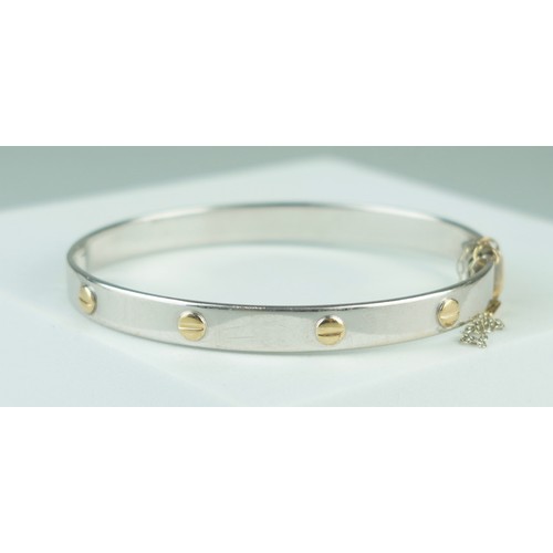 205 - PLATINUM & YELLOW GOLD BANGLE 

Weight: 19gms

63mm diameter