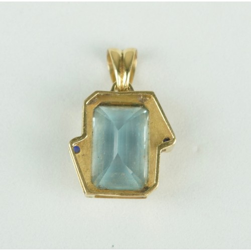 206 - 18CT GOLD ART DECO PENDANT WHITH BLUE STONES 
5.4gms