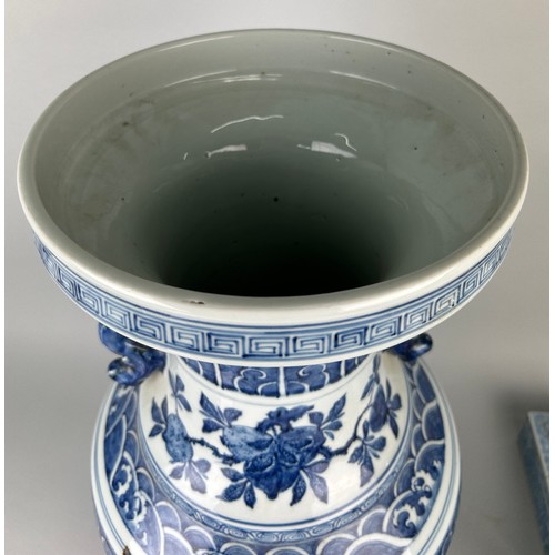 114B - A LARGE CHINESE BLUE AND WHITE VASE, 19TH CENTURY, 

62cm x 26cm