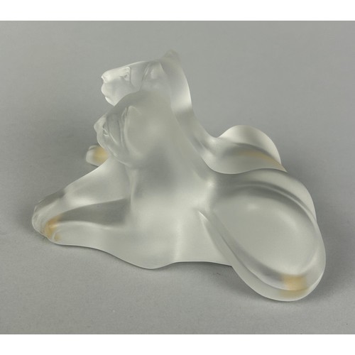 265 - A PAIR OF LALIQUE FROSTED GLASS 'TAMBWE' LION CUBS, 

12.5cm x 8.5cm x 8.5cm