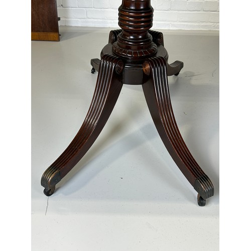 516 - IN THE MANNER OF WILLIAM TILLMAN: A REPRODUCTION MAHOGANY DINING TABLE, 

173cm x 123cm x 75cm