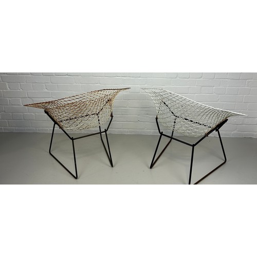 421 - HARRY BERTOIA (ITALIAN-AMERICAN 1915-1978): A PAIR OF 'BERTOIA' CHAIRS, 

76cm W x 85cm H x 70cm D e... 