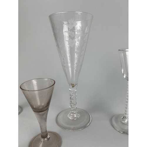 257 - A COLLECTION OF GLASSWARE (10) 

To include some possibly antique examples with filigree stems.