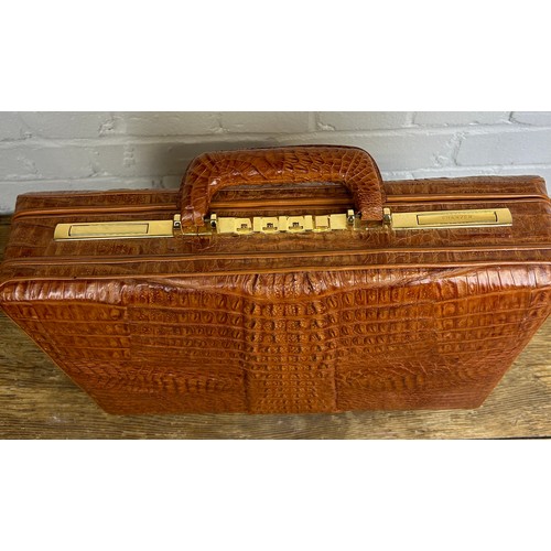 288 - A CROCODILE SKIN BRIEFCASE BY FRANZEN, 

43cm x 31cm x 10cm