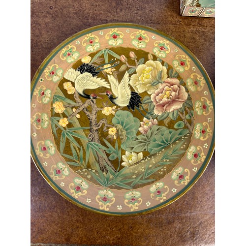 597 - HARRODS LONDON: A PAIR OF LARGE JAPANESE STYLE CERAMIC PLATES DEPICTING PAIRS OF CRANES ALONG WITH A... 