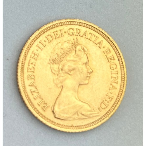 317 - A 1980 GOLD SOVEREIGN, QUEEN ELIZABETH,

Weight: 7.97gms