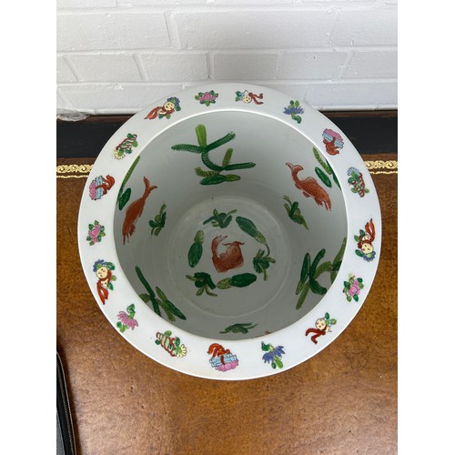 577 - A CHINESE FAMILLE ROSE JARDINIERE, 

32cm x 27cm