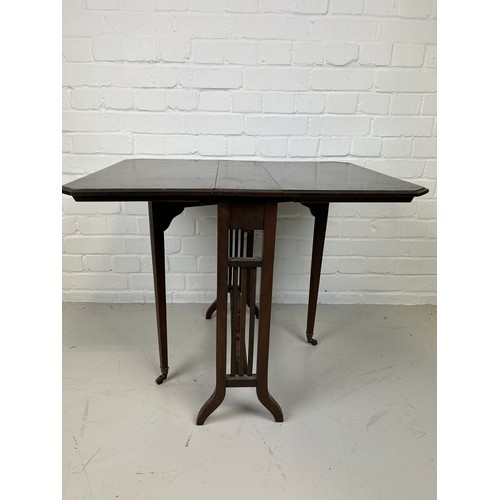 548 - A MAHOGANY GATE LEG DROP LEAF TABLE, 

74cm x 60cm x 60cm