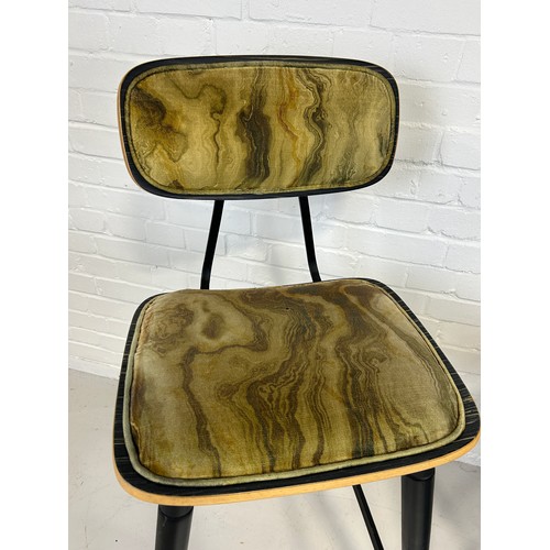 478 - A SET OF FOUR ITALIAN MID CENTURY DESIGN BAR STOOLS UPHOLSTERED IN GREEN 'MARBLE EFFECT' FABRIC,

11... 