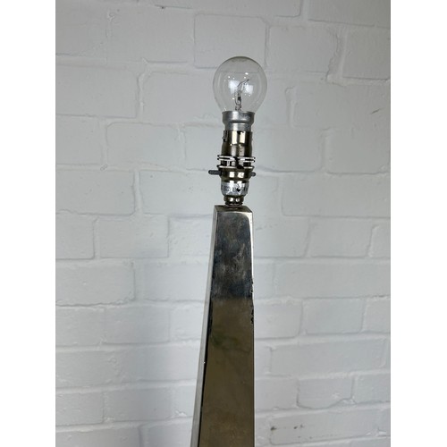 481 - A LARGE CHROME OBELISK FLOOR STANDING LAMP, 

140cm H