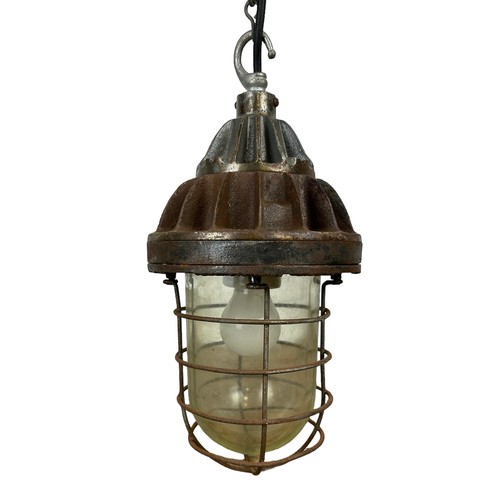 561 - A LARGE 1950'S INDUSTRIAL HEAVY METAL CEILING LIGHT WITH GLASS SHADE, 

39cm x 21cm