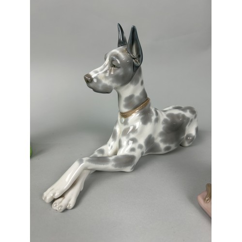 270 - A COLLECTION OF LLADRO AND COPELAND FIGURES, 

To include a Lladro 'Great Dane'