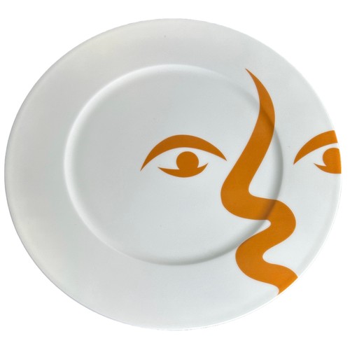 507 - CROCKFORDS CASINO MAYFAIR: A SET OF TWELVE CUSTOM MADE PABLO PICASSO DESIGN VILLEROY AND BOCH PORCEL... 