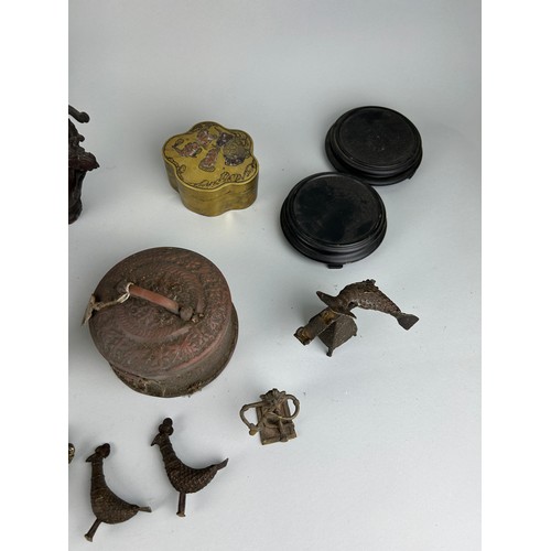 101 - A COLLECTION OF CHINESE AND ASIAN ITEMS (QTY)

To include marble vase, brassware.