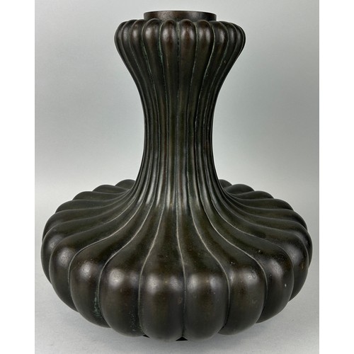 143 - A JAPANESE BRONZE VASE IN THE FORM OF A CHRYSANTHEMUM WITH LOBED VESSEL, 

33cm x 28cm