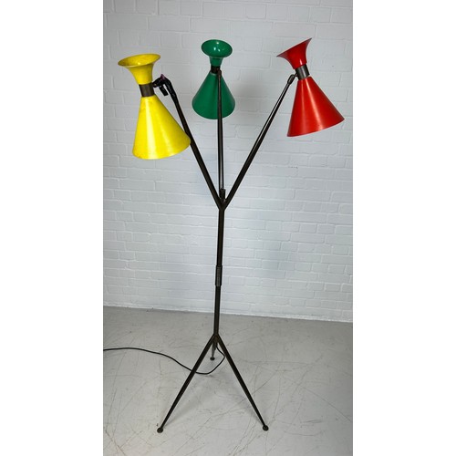 476 - A MID CENTURY FLOOR STANDING LAMP WITH THREE LIGHTS, COLOURED METAL SHADES (3), 

176cm H