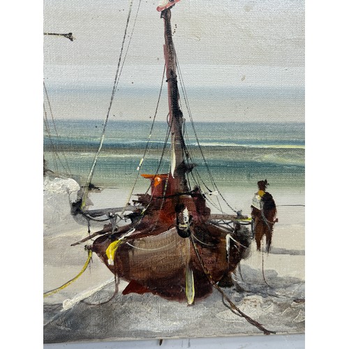 261 - AN OIL ON CANVAS PAINTING DEPICTING BOATS AND FIGURES, 

Signed indistinctly 

76cm x 50cm 

Frame 8... 