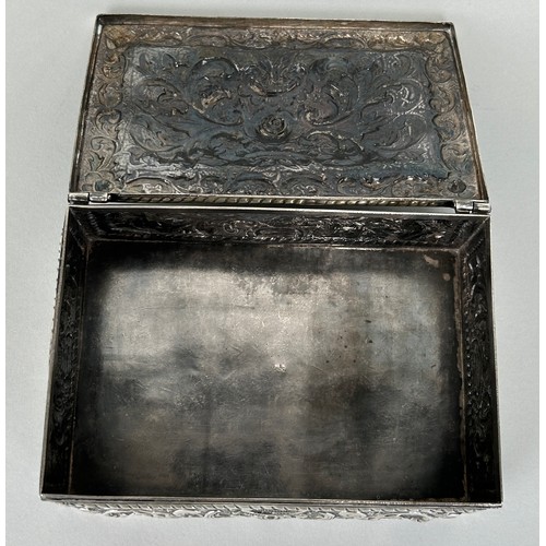 155 - A FOREIGN 800 SOLID SILVER BOX, 

Repousse design with flowers,

Weight 481gms 

15cm x 10cm x 5cm