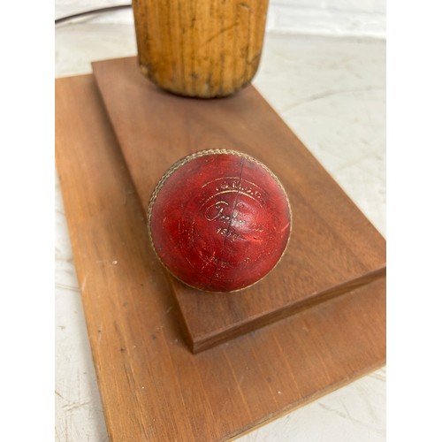 480 - A CRICKET BAT AND BALL STANDARD LAMP, 

113cm H