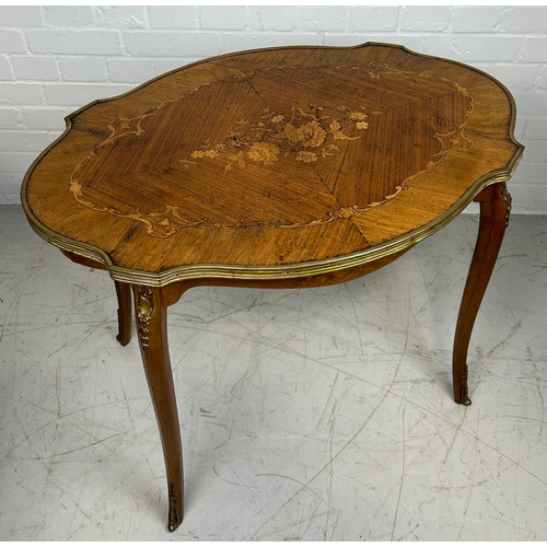 514 - AN ITALIAN OCCASIONAL TABLE WITH MARQUETRY INLAY, 

On four slender legs

82cm x 65cm x 55cm