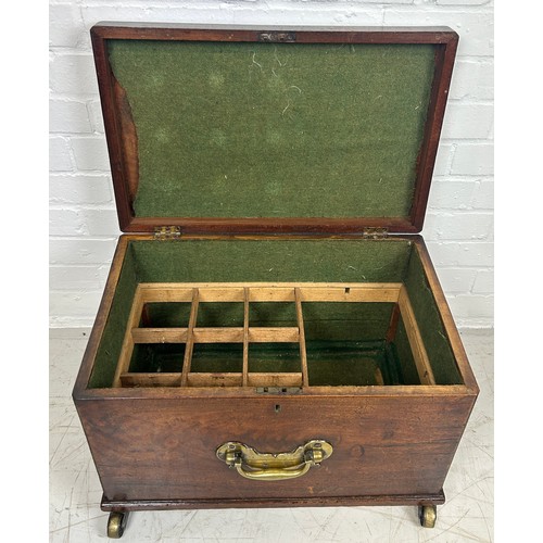 435 - A GEORGE III MAHOGANY CELLARETTE, 

With fitted interior, brass handles and brass castors.

54cm x 3... 