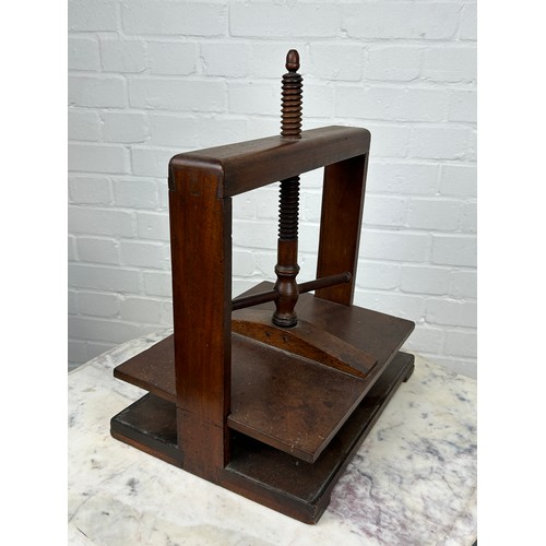 463 - A 19TH CENTURY OAK BOOK PRESS,

45cm x 27cm