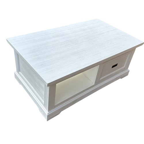 598 - A WHITE PAINTED COFFEE TABLE, 

120cm x 70cm x 47cm