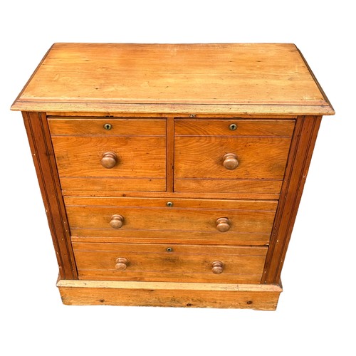 447 - AN ANTIQUE PINE CHEST OF DRAWERS, 

Two short over two long drawers.

95cm x 86cm x 40cm