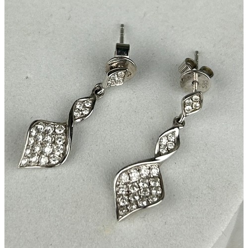 182 - A PAIR OF 18CT WHITE GOLD AND DIAMOND EARRINGS,

Weight: 2.8gms