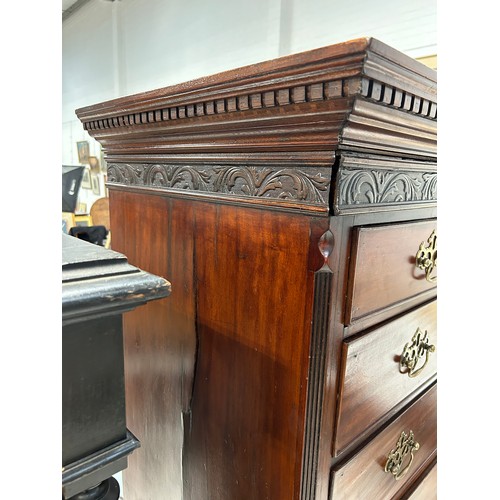 427 - A GEORGE III MAHOGANY CHEST ON CHEST, 

Eight drawers in total with brass handles. 

177cm x 107cm x... 