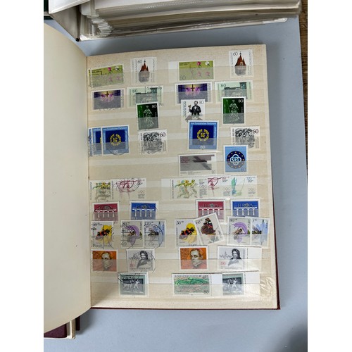 588 - A COLLECTION OF DEUTSCHLAND STAMPS AND FIRST DAY COVERS HOUSED IN ALBUMS (QTY)