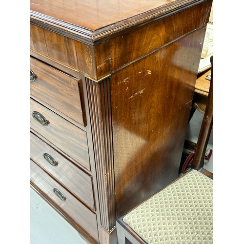 432 - A LARGE GEORGIAN MAHOGANY CHEST OF DRAWERS,

Late 18th or early 19th century with two short over thr... 