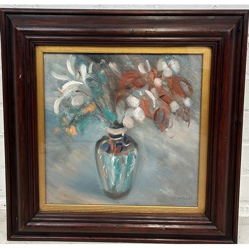 226 - AN OIL ON CANVAS PAINTING DEPICTING VASE WITH FLOWERS, 

Signed indistinctly 'Main 1987' 

29cm x 29... 