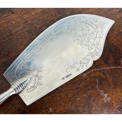 163C - A PRE-REVOLUTIONARY RUSSIAN SILVER SERVER,

Weight: 176gms, handle loaded.