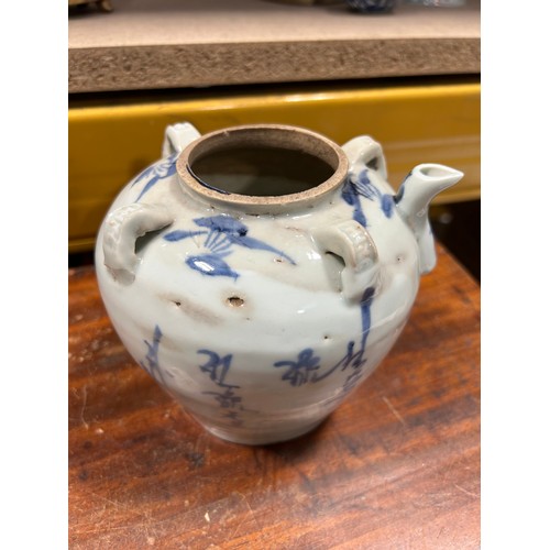 89A - A 19TH CENTURY CHINESE BLUE AND WHITE TEA POT, 

14cm x 13cm