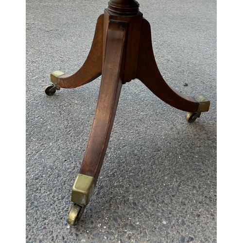 600A - AN EARLY 19TH CENTURY EXTENDABLE DINING TABLE,
 
Possibly a marriage with the legs being earlier tha... 