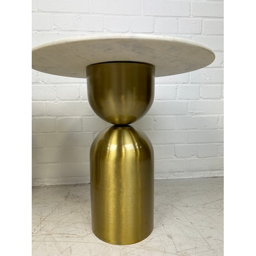 471 - A PAIR OF LIANG AND EIMIL CAMDEN ROUND SIDE TABLES, 

Brushed brass bases with white marble tops

50... 