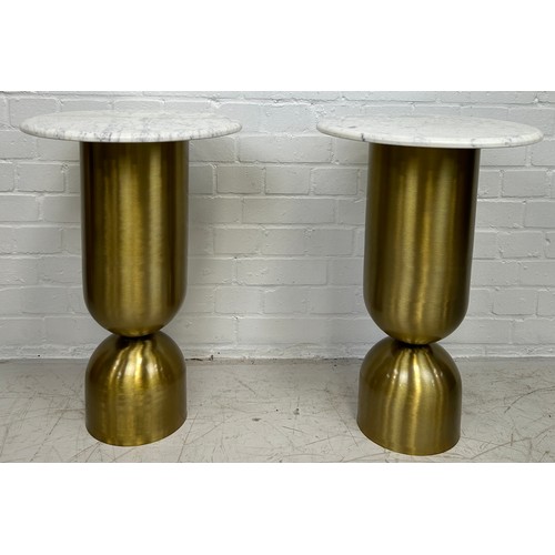 473 - A PAIR OF LIANG AND EIMIL CAMDEN ROUND SIDE TABLES, 

Brushed brass bases with white marble tops

60... 