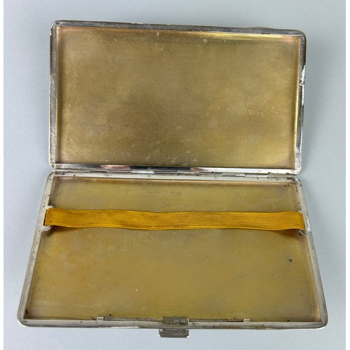 147 - A SILVER CIGARETTE CASE, 

Weight: 206gms