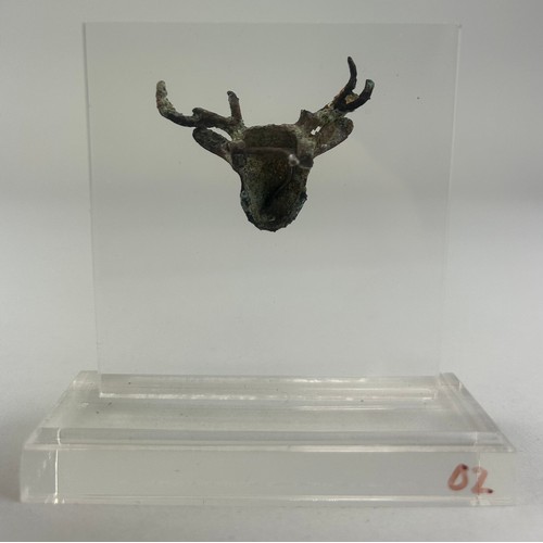 111 - A PRE-COLUMBIAN TUMBAGA DEER HEAD PENDANT: 

From Costa Rica/Panama, Veraguas-Greater Chiriquí

Circ... 