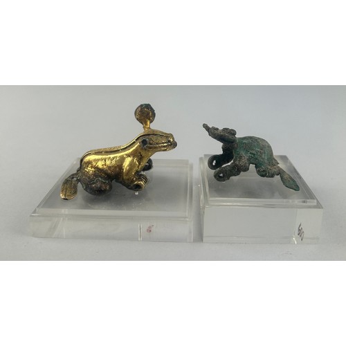 113 - TWO PRE-COLUMBIAN TUMBAGA FROG ORNAMENTS: 

From Costa Rica/Panama, Veraguas-Greater Chiriquí. 

Cir... 