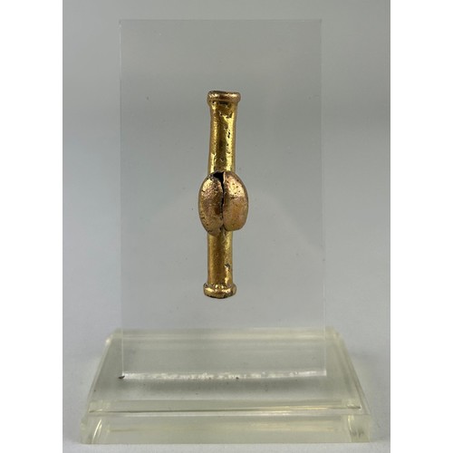 95 - A PRE-COLUMBIAN TUMBAGA WHISTLE,

From Costa Rica/Panama, Veraguas-Greater Chiriquí.

Circa 800 AD-1... 